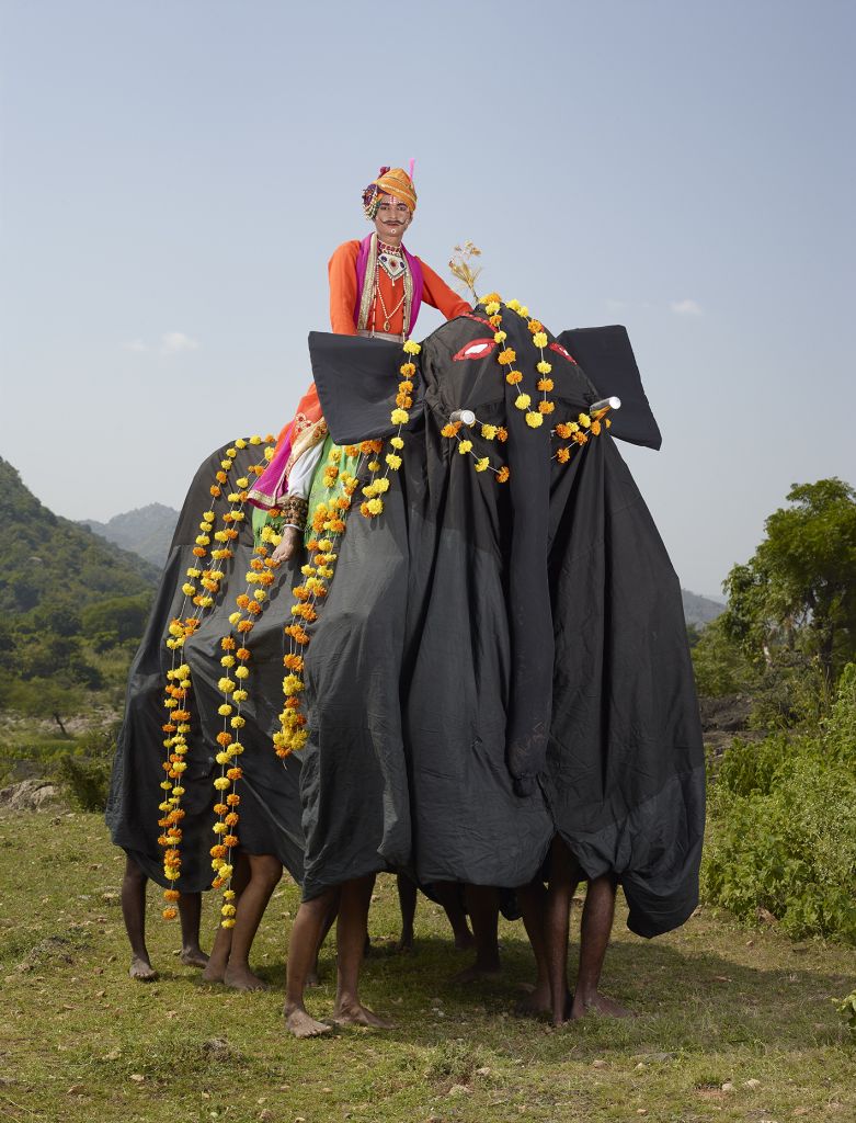 danseurs indiens costumés en éléphant