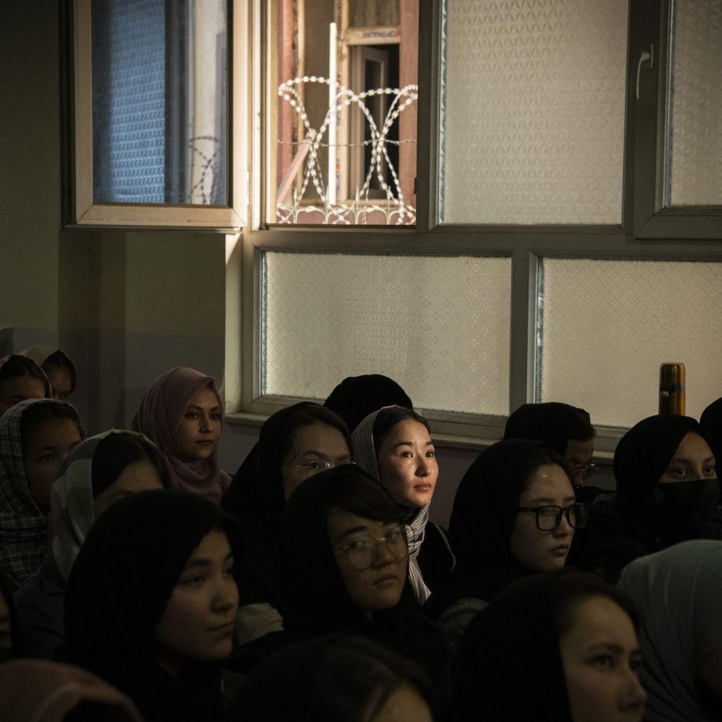 étudiantes en salle de classe