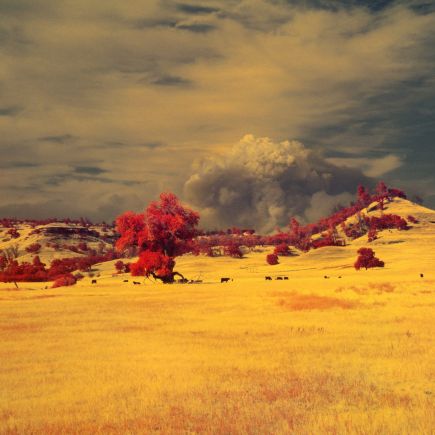 un incendie au-dessus de la ville californienne de Paradise