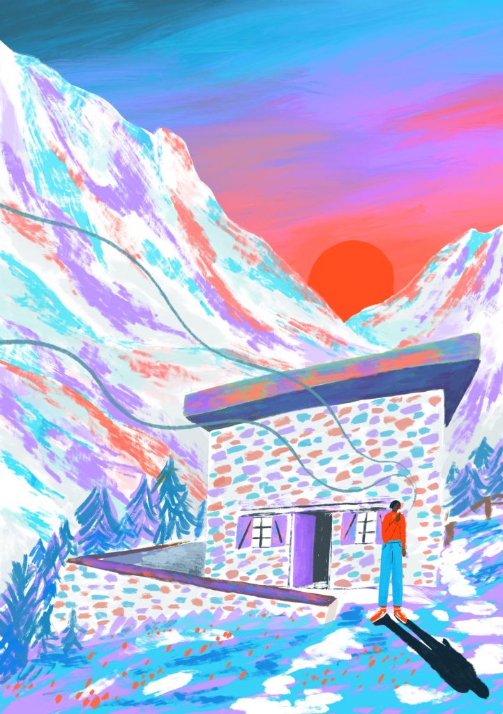 Un homme fume à l'extérieur d'une maison en brique pendant que le Soleil se couche