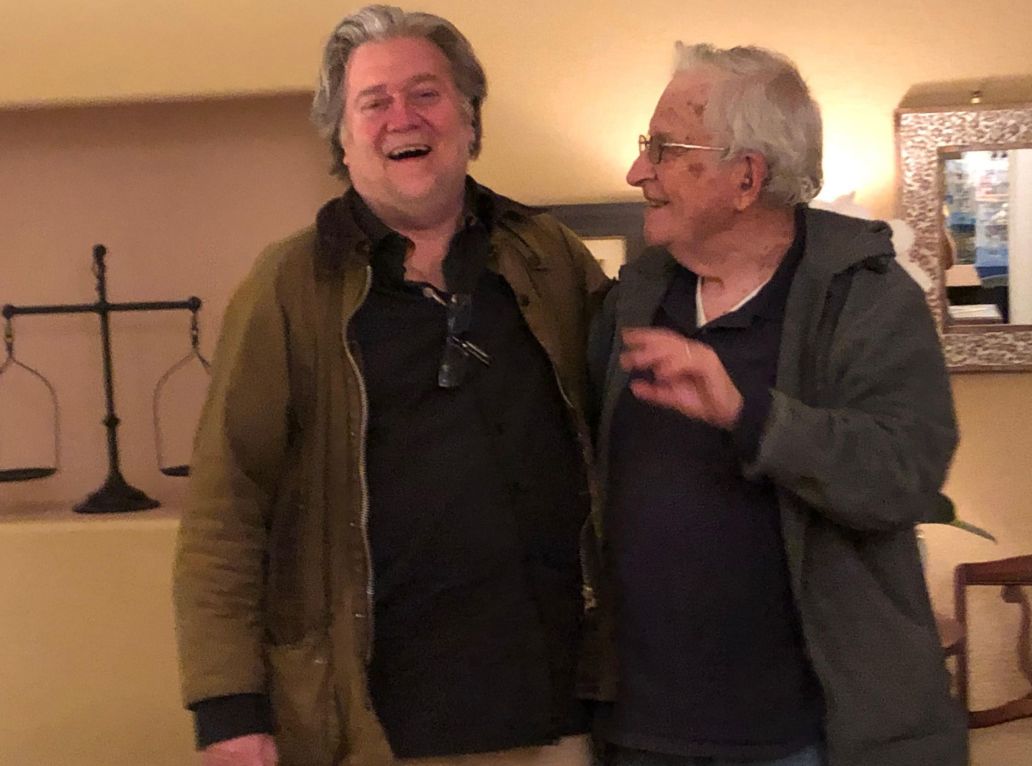Steve Bannon et Noam Chomsky