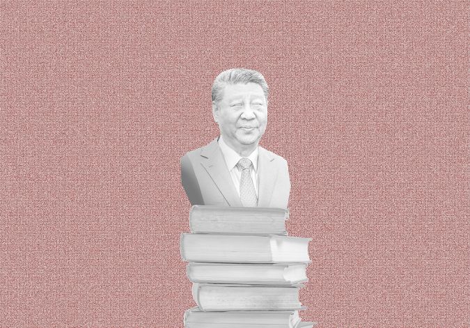 Un buste de XI Jinping sur des livres