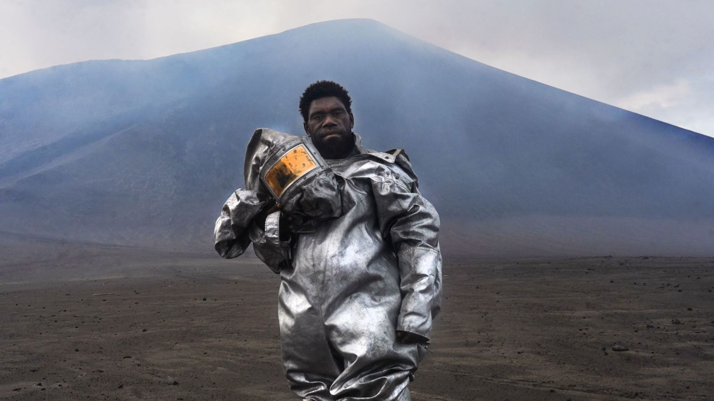 Au Vanuatu, le volcanologue aux pieds nus